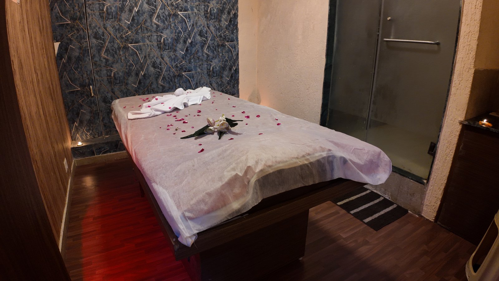 Comfortable spa ambience at Blue Lotus Spa Malad