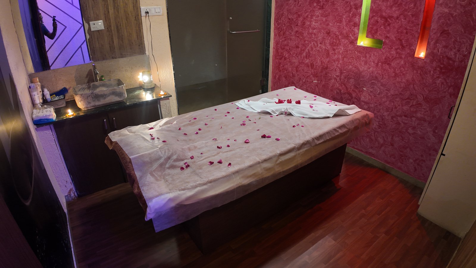 Comfortable wellness room at Blue Lotus Spa Malad